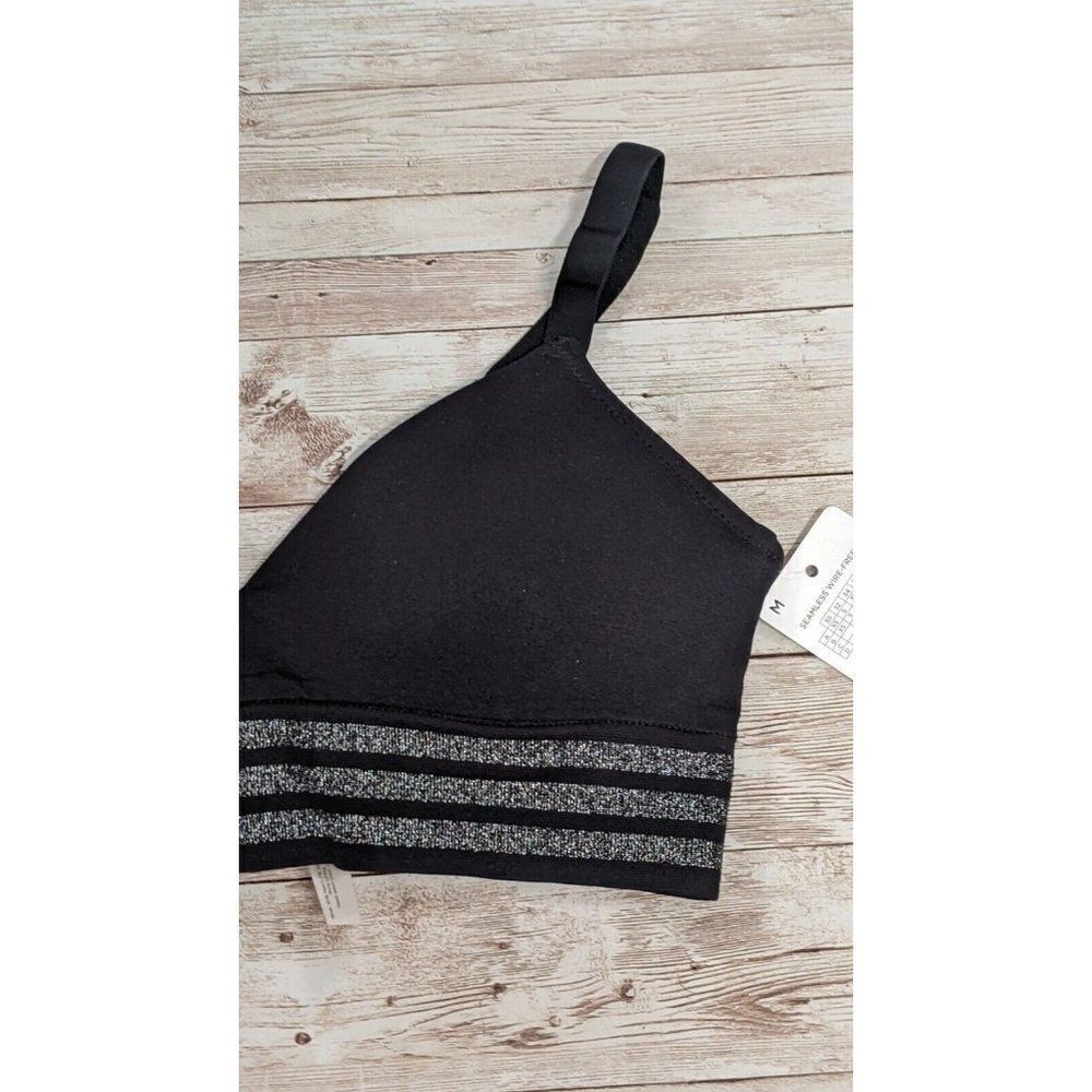 Wireless Bra with Padding - Picture 3 of 8